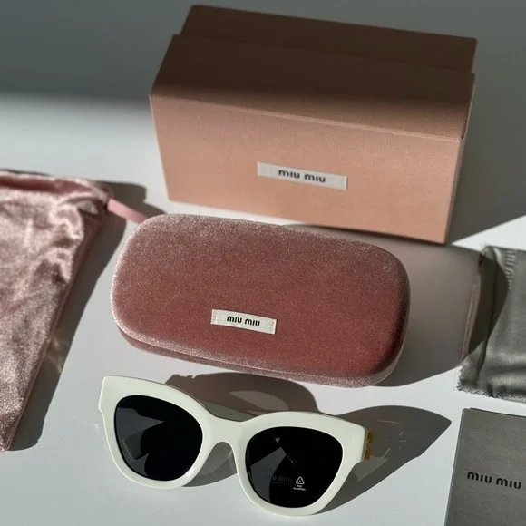 Miu Miu sunglasses ? authentic NWT m92729043081_1.jpg main image 2